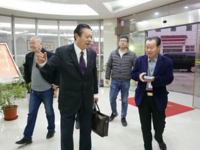 江苏绿美艺集团潘总一行走进beats365(中国区)-唯一官方网站参观考察！